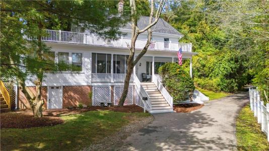 1189 Plainfield Street, Johnston, Rhode Island 02919, États-Unis