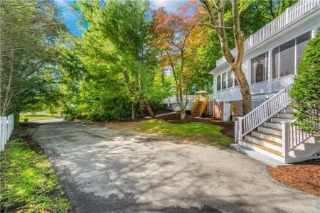 1189 Plainfield Street, Johnston, Rhode Island 02919, États-Unis
