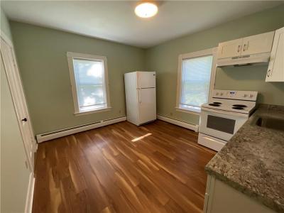 18 Harmony Street 2, West Warwick, Rhode Island 02893, Stati Uniti