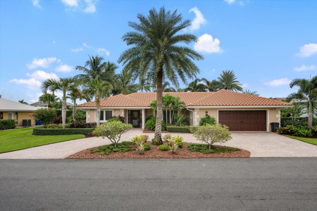 8884 SE Pelican Island Way, THE SOUNDINGS, Hobe Sound, Florida 33455
