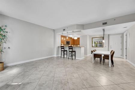 2633 NE 14th Ave 102, Wilton Station, Wilton Manors, Florida 33334