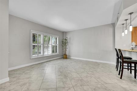 2633 NE 14th Ave 102, Wilton Station, Wilton Manors, Florida 33334
