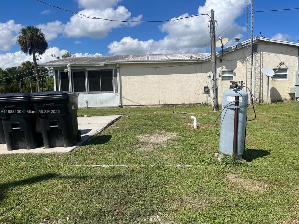 Okeechobee, Florida 34972