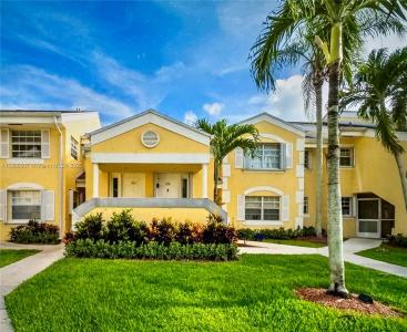 2258 SE 27th Dr 203-E, Homestead, Florida 33035, USA