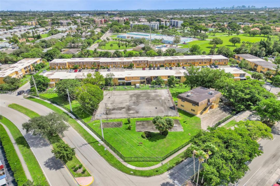 2600 NW 60th Ter, Sunrise, Florida 33313