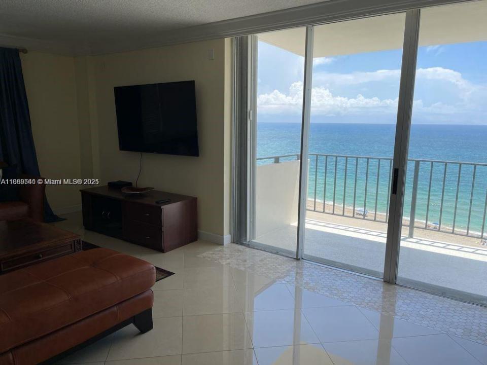 1900 S Ocean Blvd 10F, Lauderdale By The Sea, Florida 33062, Amerika Birleşik Devletleri