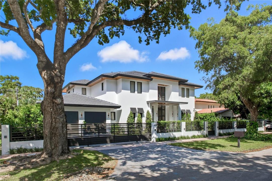 1515 Urbino Ave, Coral Gables, Florida 33146