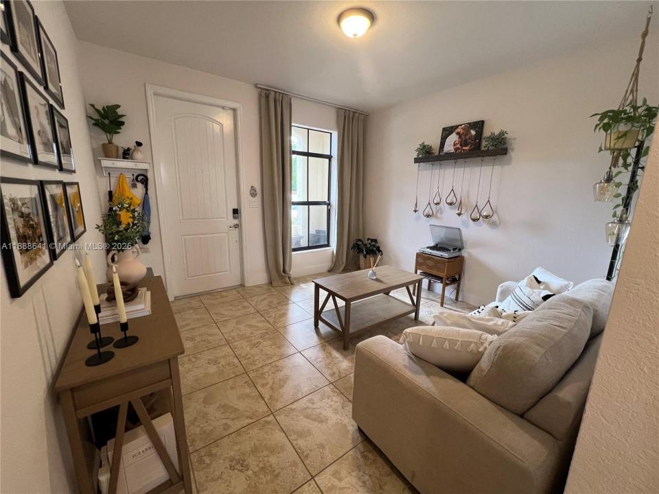 17543 SW 153rd Path, Miami, Флорида 33187, Соединенные Штаты