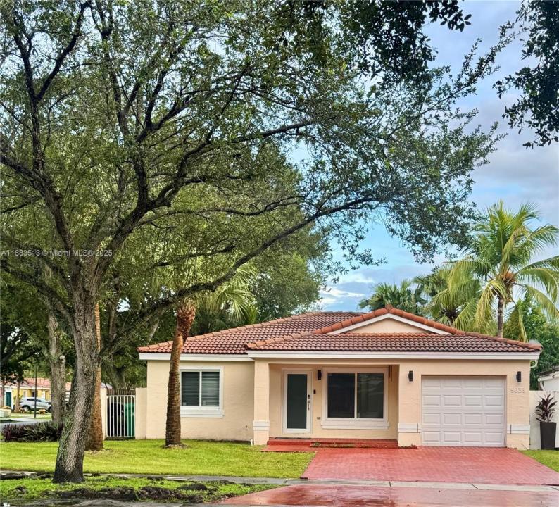9038 NW 193rd Ter, Hialeah, 플로리다 33018, 미국