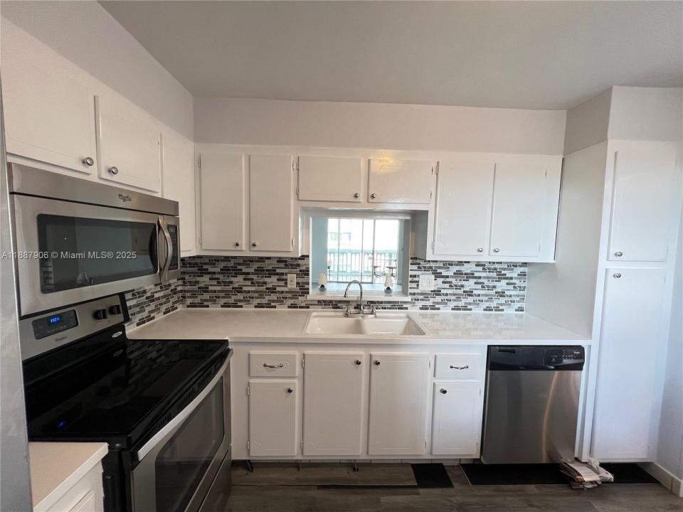 301 NE 14th Ave 608, Hallandale Beach, Флорида 33009, Соединенные Штаты
