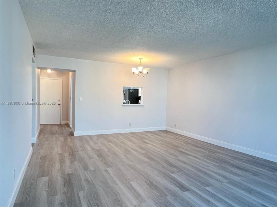 301 NE 14th Ave 608, Hallandale Beach, Флорида 33009, Соединенные Штаты