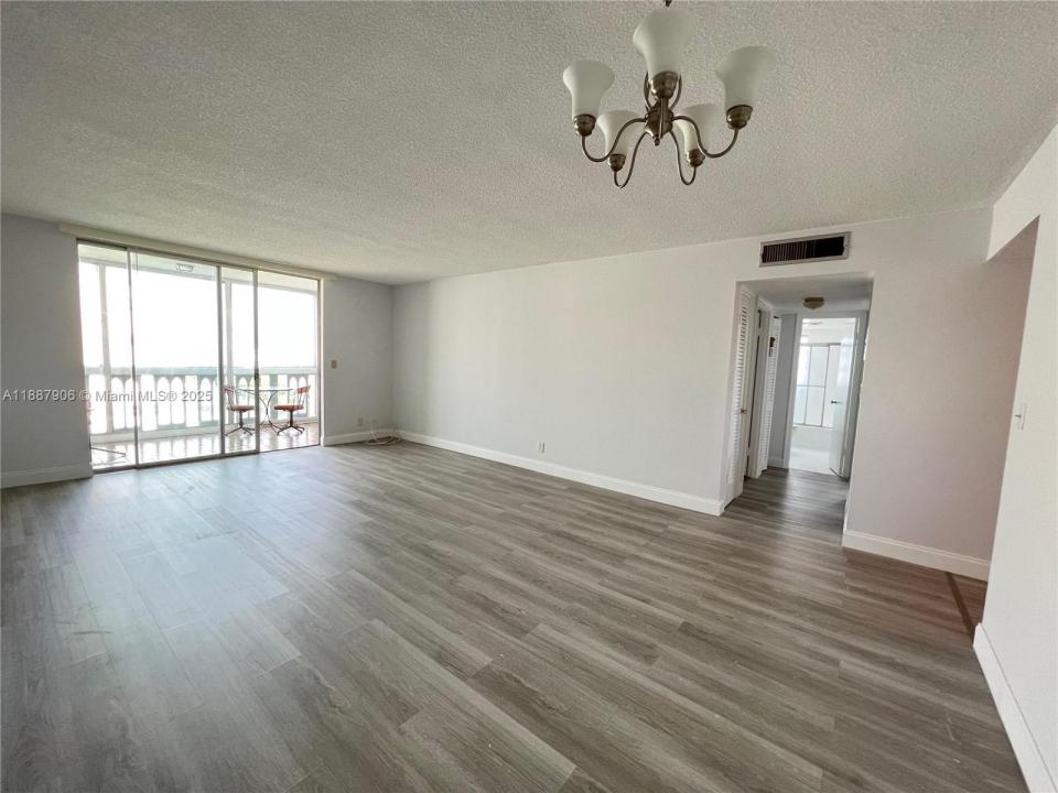 301 NE 14th Ave 608, Hallandale Beach, Флорида 33009, Соединенные Штаты