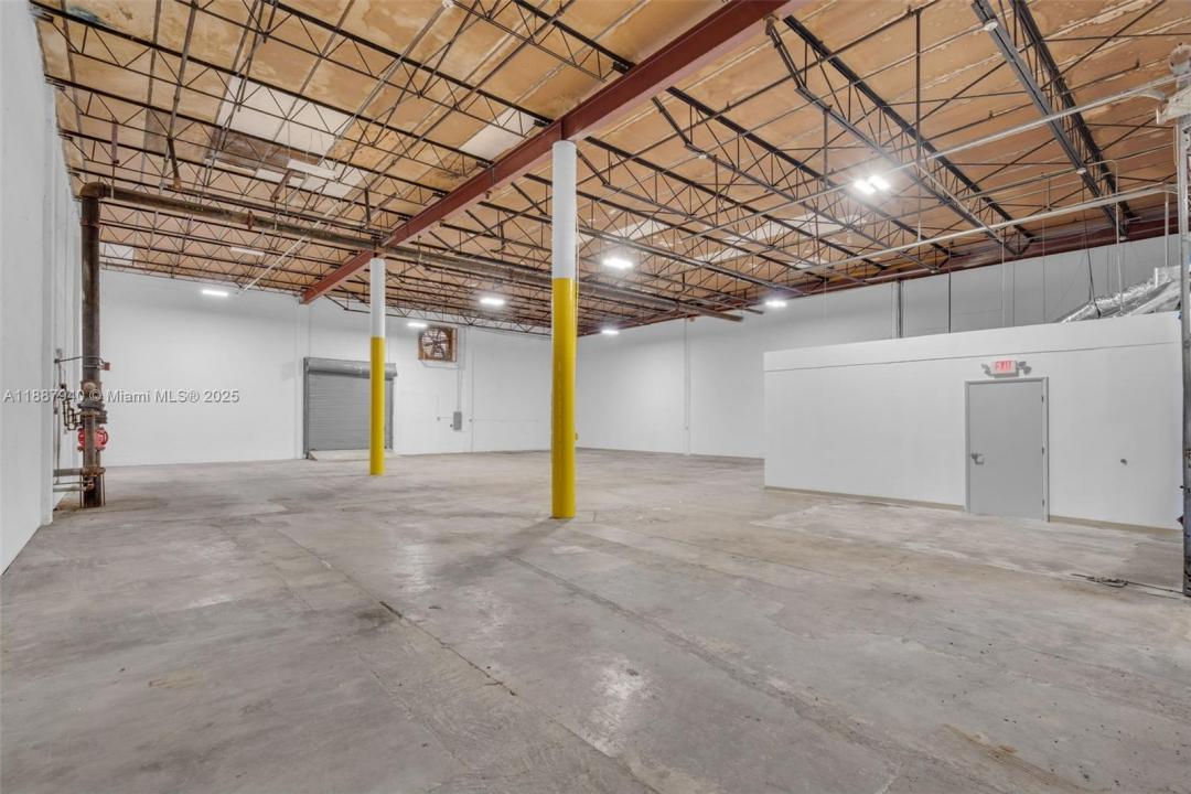 325 W 75th Pl 1A, Hialeah, Florida 33014