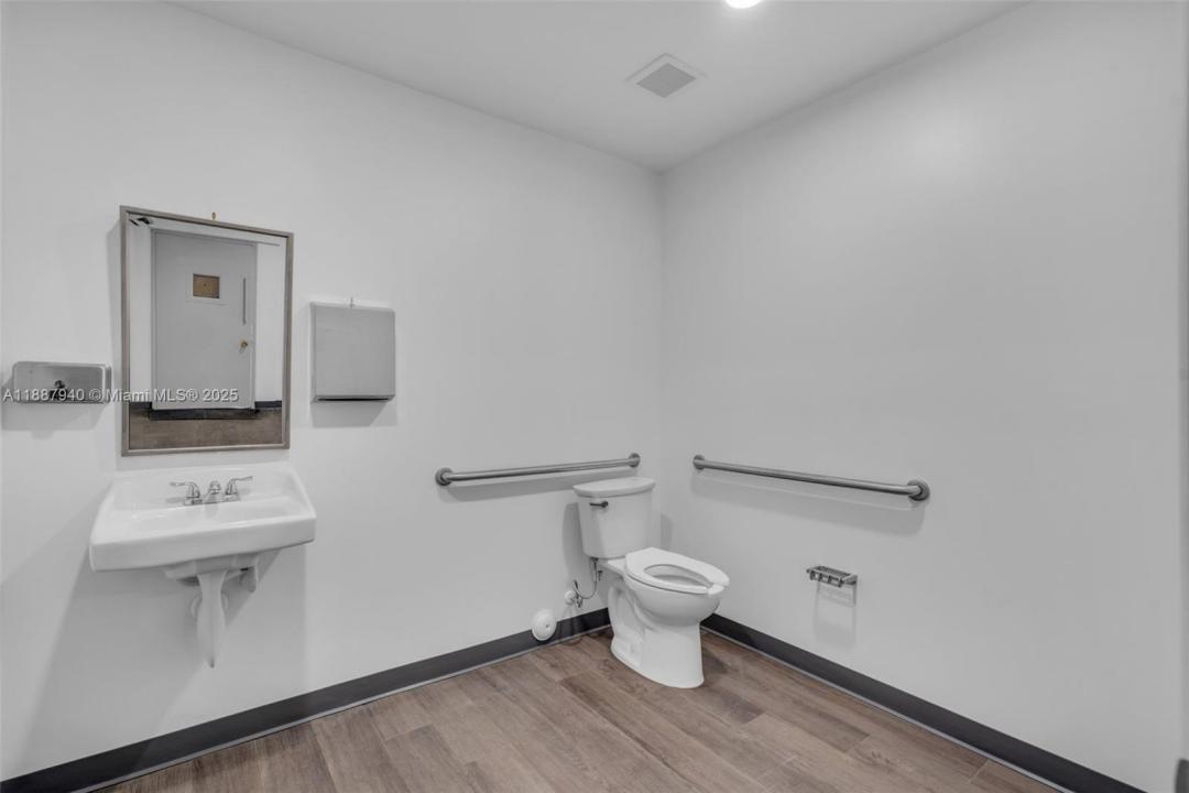 325 W 75th Pl 1A, Hialeah, Florida 33014