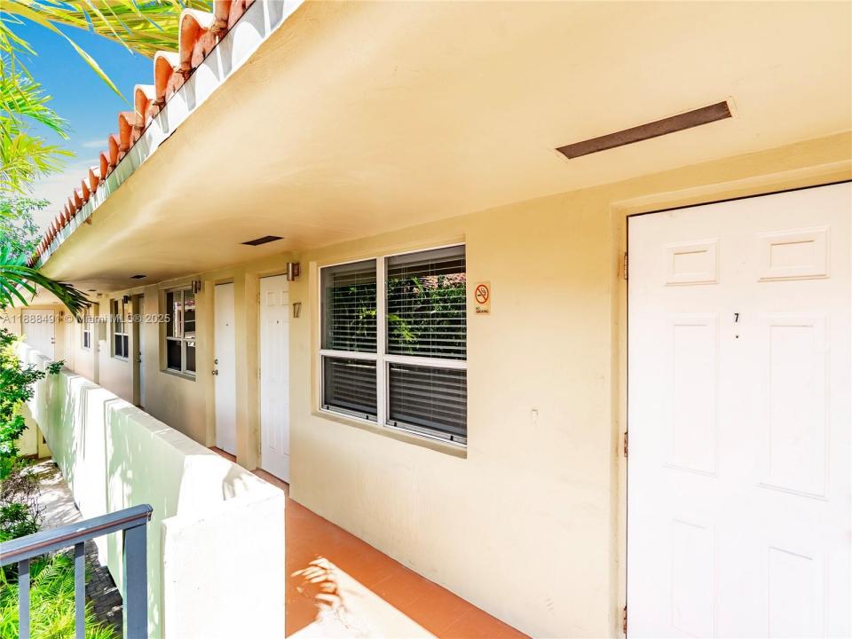2025 Miami Rd 17, Fort Lauderdale, Флорида 33316, Соединенные Штаты