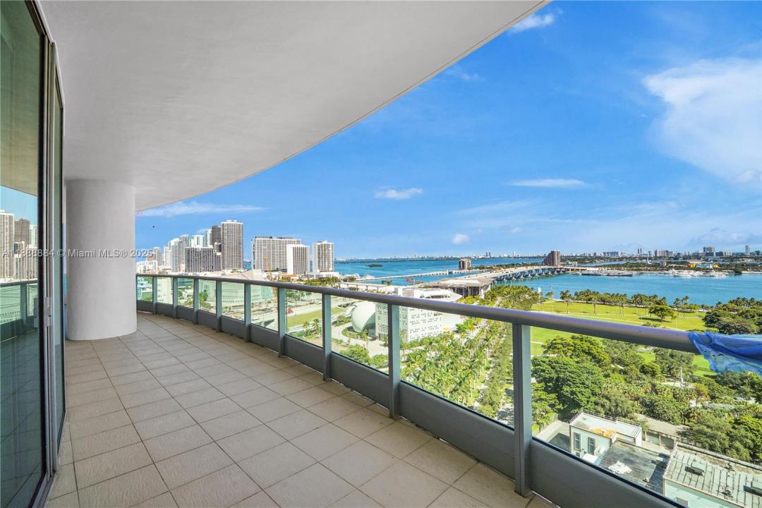 900 Biscayne Blvd 2106, Miami, Floride 33132, États-Unis