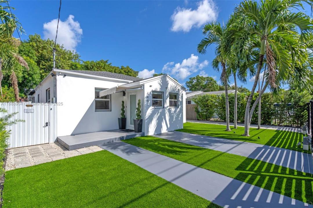 1451 NW 31st St, Miami, Florida 33142, HOA KỲ
