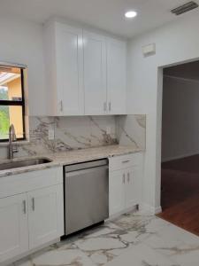 3883 Coral Tree Cir 3883, Coconut Creek, Florida 33073, USA