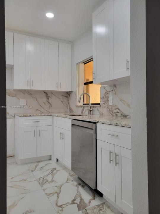 3883 Coral Tree Cir 3883, Coconut Creek, Florida 33073