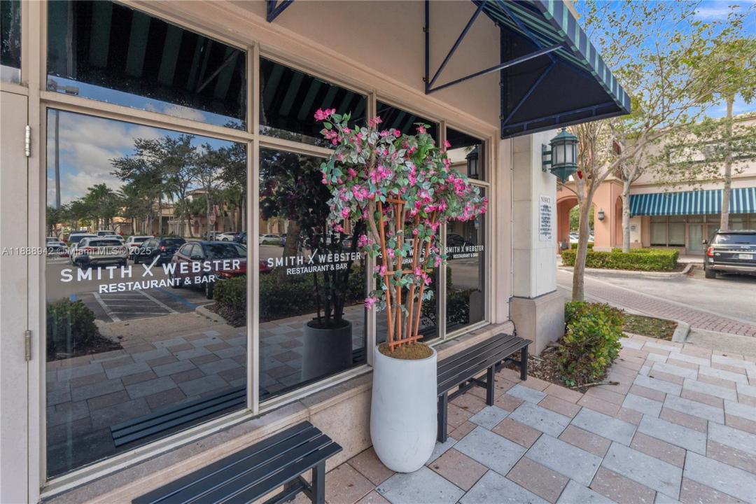 TURN-KEY RESTAURANT N STATE ROAD 7, Coral Springs, フロリダ 33073, アメリカ合衆国