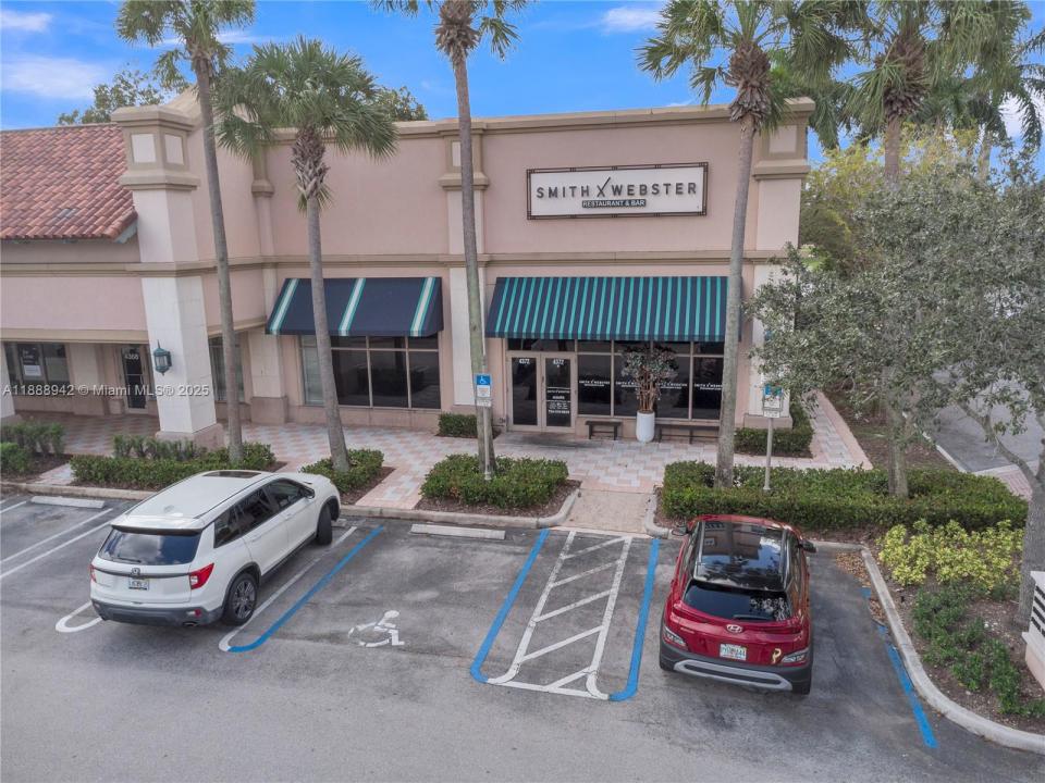 TURN-KEY RESTAURANT N STATE ROAD 7, Coral Springs, フロリダ 33073, アメリカ合衆国