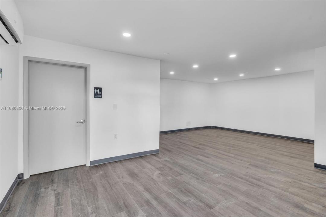 333 W 75th Pl 1D, Hialeah, Florida 33014