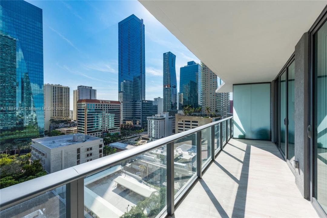 1300 S Miami Ave 1003, Miami, Flórida 33130, Estados Unidos
