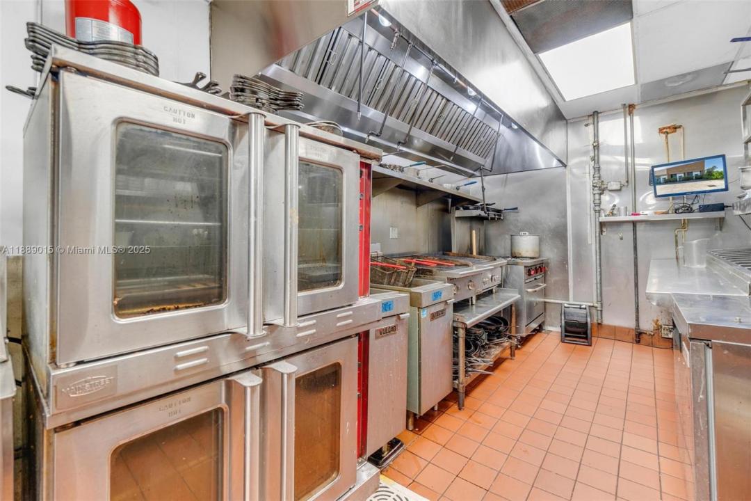 TURN-KEY RESTAURANT 167th Street, Miami, 佛罗里达州 33162, 美国