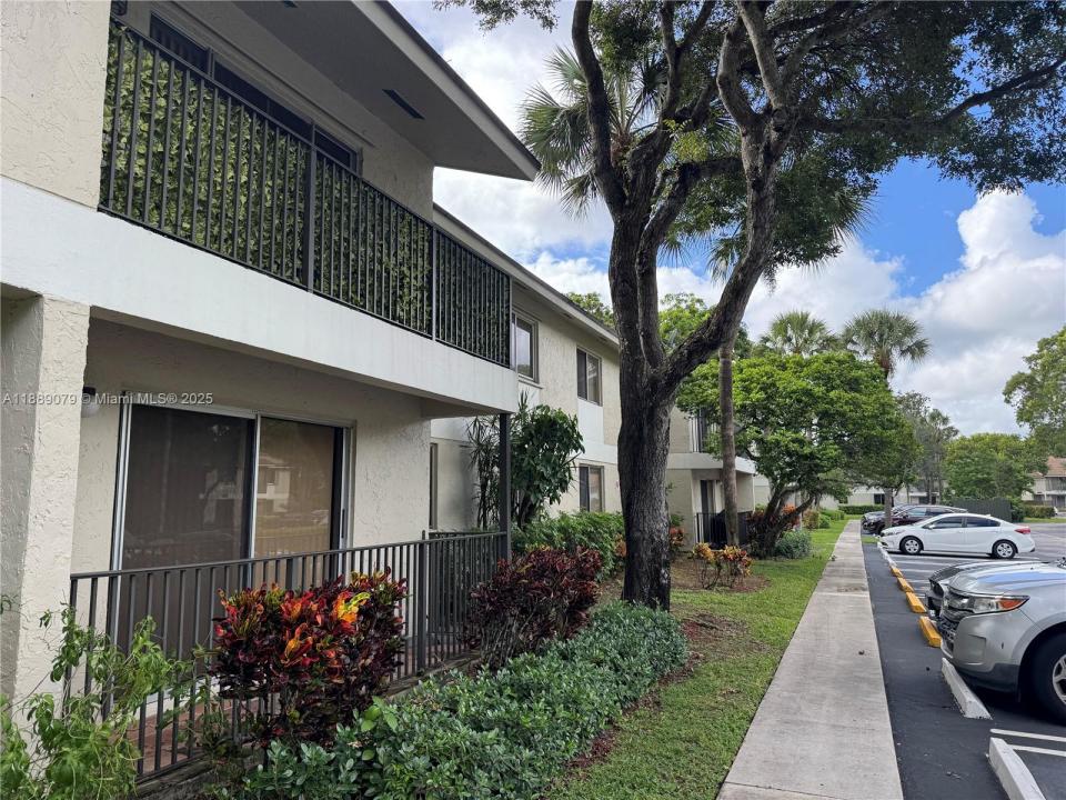 110 Gardens Dr 101, Pompano Beach, Florida 33069, Estados Unidos