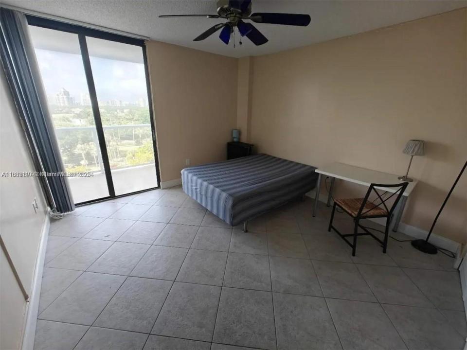 3701 N Country Club Dr 705, Aventura, Florida 33180, Estados Unidos