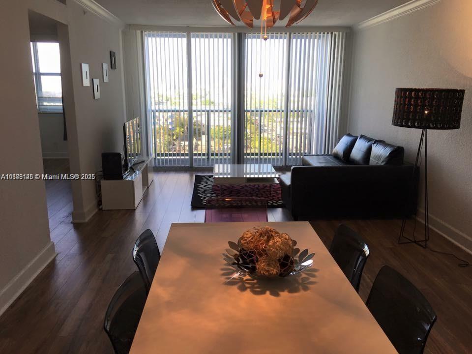 401 69th St 905, Miami Beach, פלורידה 33141, ארצות הברית של אמריקה