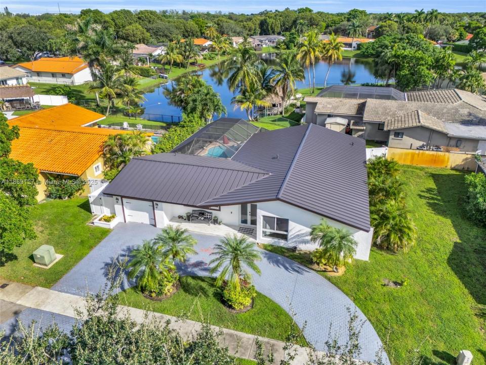7211 Bamboo St, Miami Lakes, Florida 33014, Estados Unidos