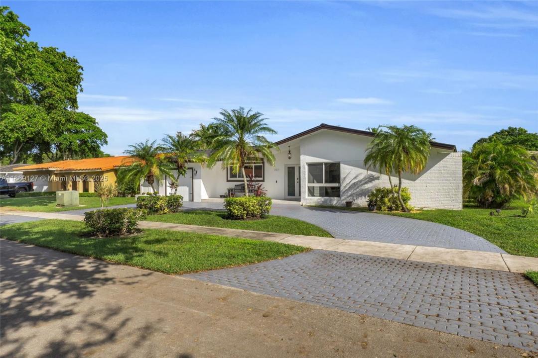 7211 Bamboo St, Miami Lakes, Florida 33014, Estados Unidos