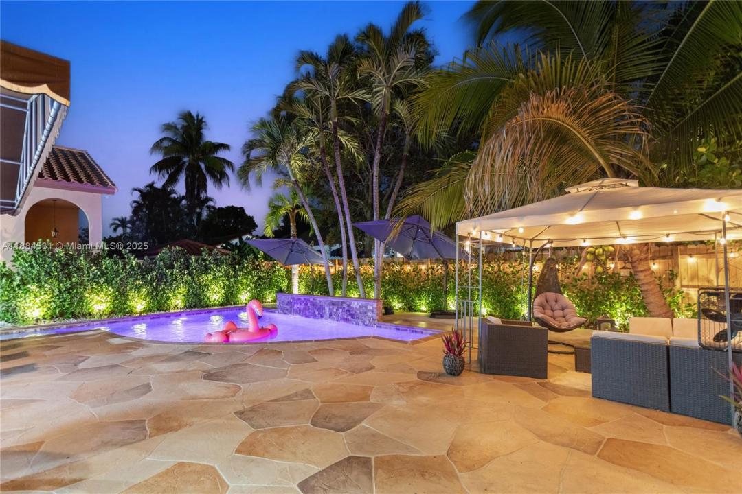 8740 NW 153rd Ter, Miami Lakes, Florida 33018