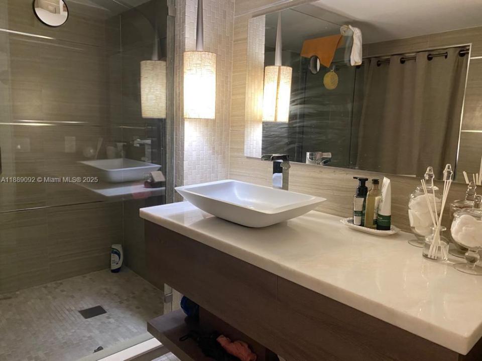8301 SW 157th Ave 204, Miami, Florida 33193, HOA KỲ