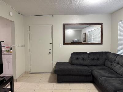 6575 W 4th Ave 111, Hialeah, Florida 33012, USA