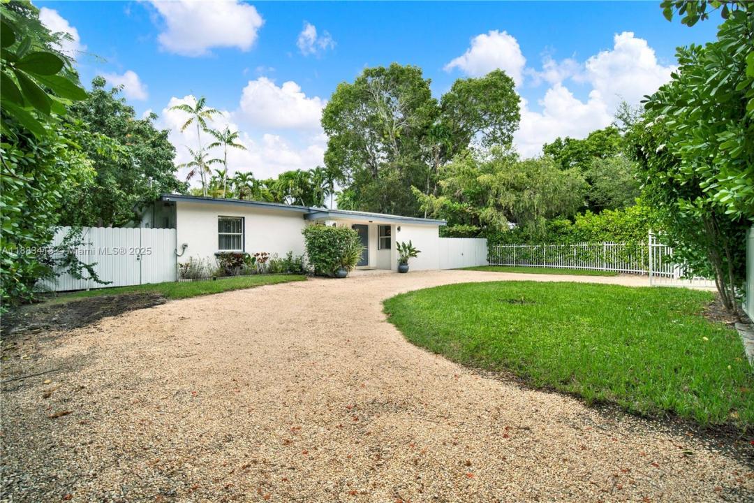 6400 SW 62nd Ct 0, South Miami, Florida 33143, Estados Unidos