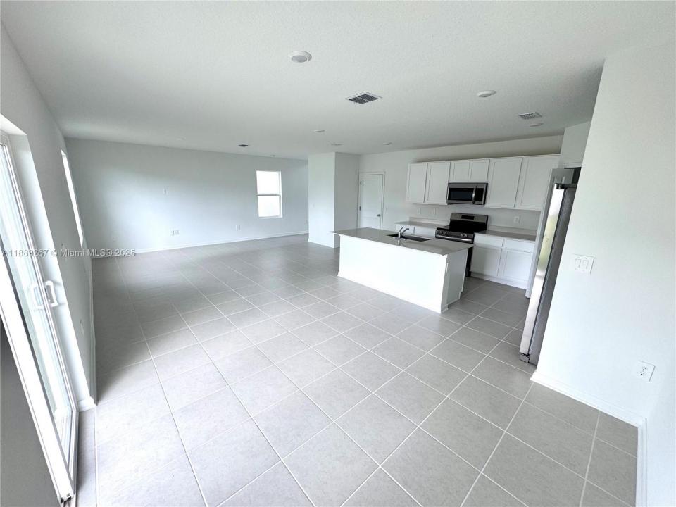 3514 KIMBROUGH DR ., Lake Wales, Florida 33853