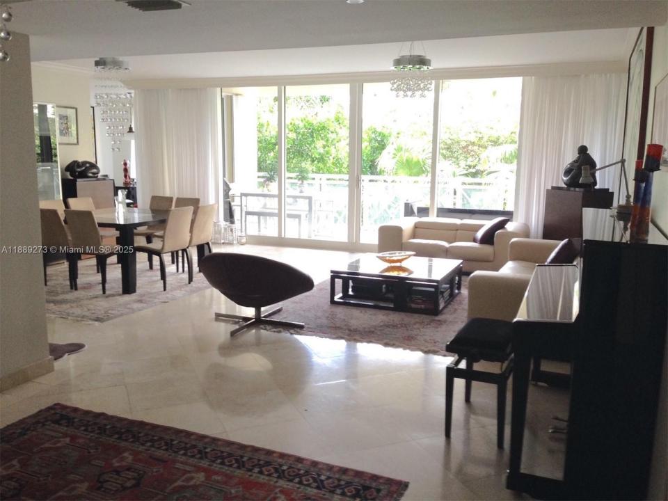 430 Grand Bay Dr 207, Key Biscayne, Flórida 33149, Estados Unidos