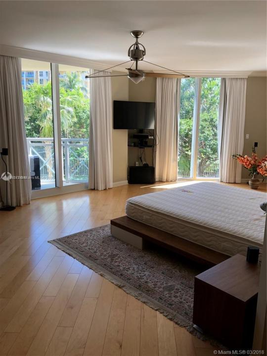 430 Grand Bay Dr 207, Key Biscayne, Flórida 33149, Estados Unidos