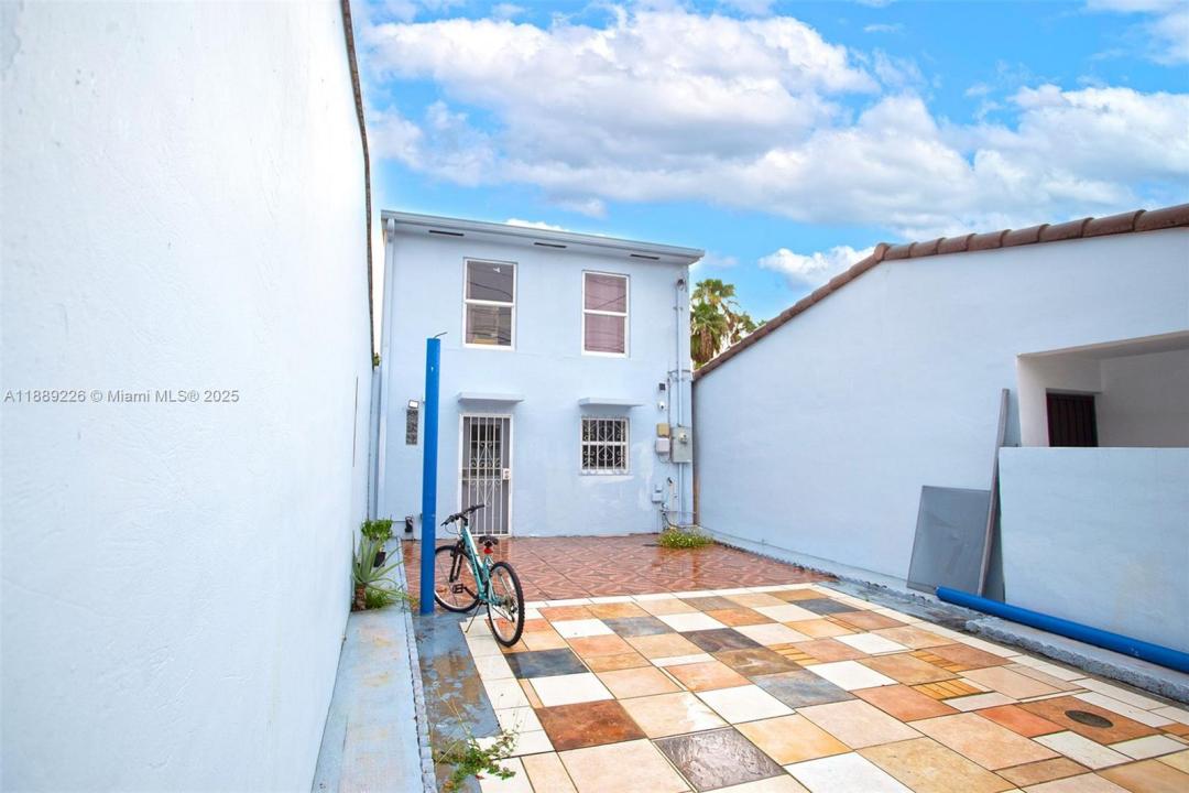 7000 W 15th Ct, Hialeah, Florida 33014, Amerika Birleşik Devletleri
