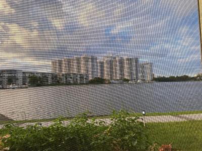 2929 Point East Dr A108, Aventura, Florida 33160, USA