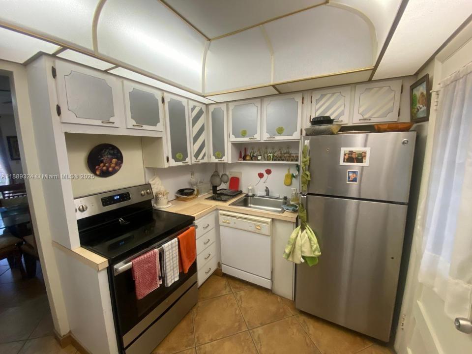 2929 Point East Dr A108, Aventura, フロリダ 33160, アメリカ合衆国