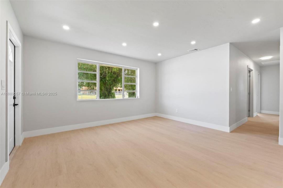 18800 NW 39th Ct, Miami Gardens, فلوريدا 33055, الولايات المتحدة