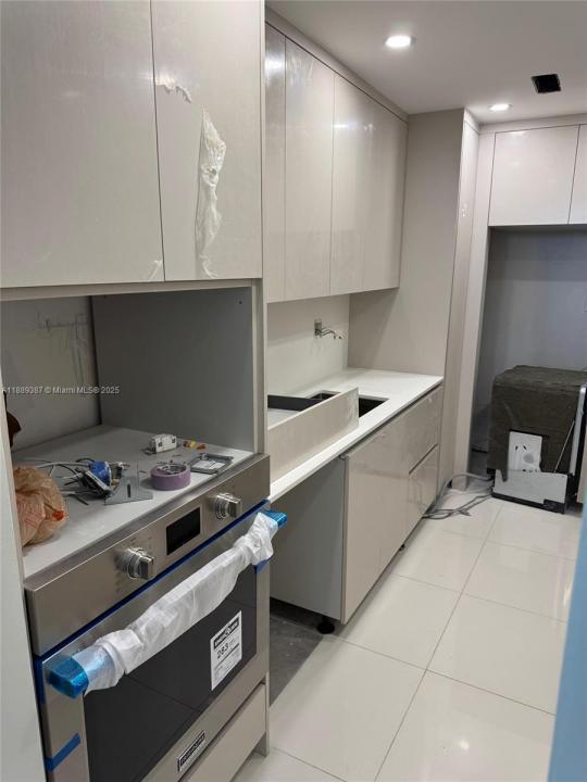 3001 S Ocean Dr 511, Hollywood, Florida 33019