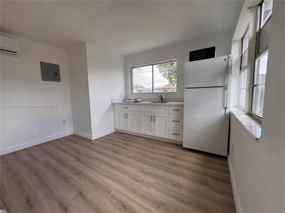 481 E 31st St 1, Hialeah, 플로리다 33013, 미국