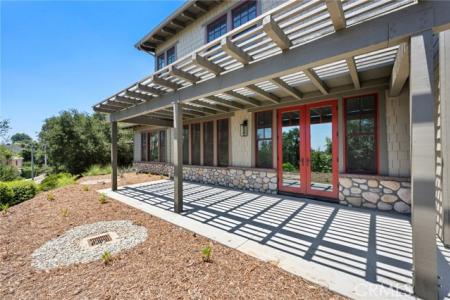 Baldwin Court, Sierra Madre, California 91024