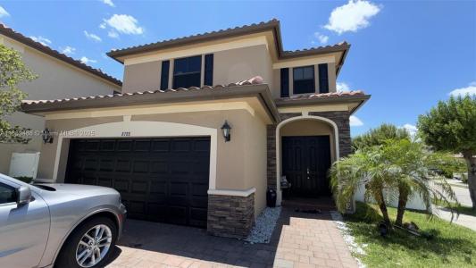 8788   west 35 th  CT, Hialeah Gardens, Florida 33018, HOA KỲ