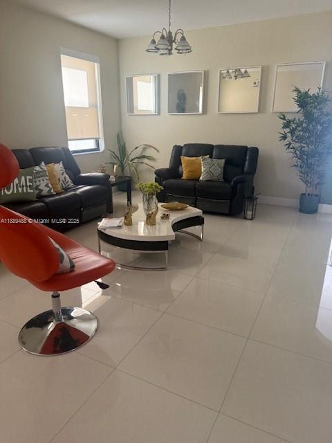 8788   west 35 th  CT, Hialeah Gardens, פלורידה 33018, ארצות הברית של אמריקה 