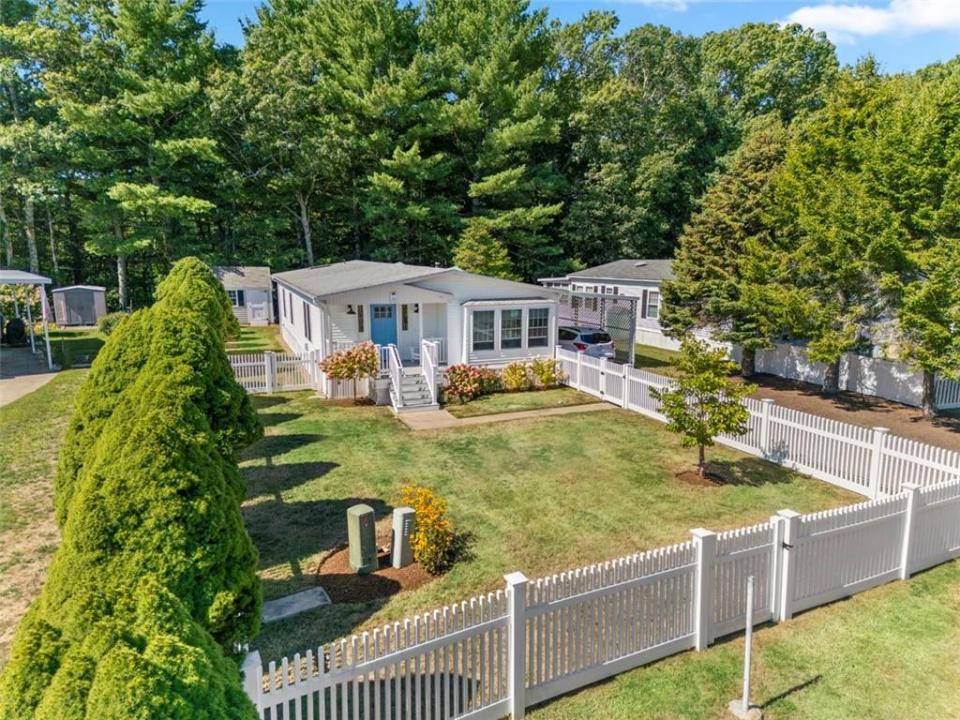 165 Little Pond Road, South Kingstown, רוד איילנד 02879, ארצות הברית של אמריקה